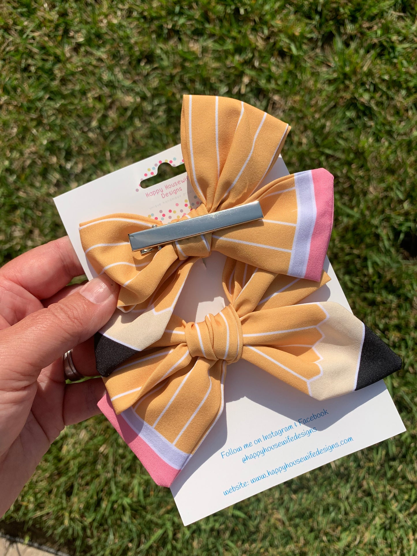 Pencil bow collection
