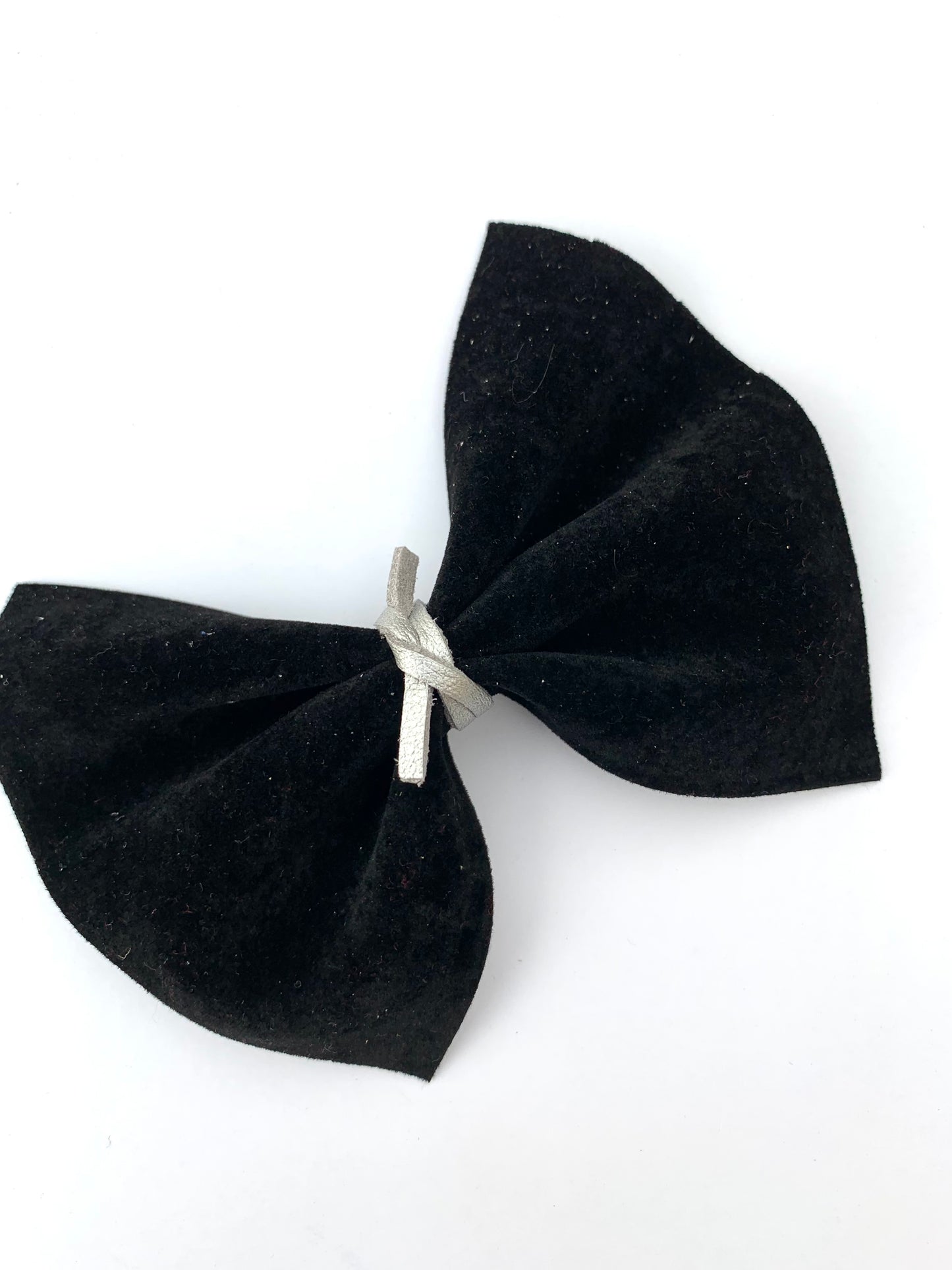 Velvet pinch bow clips